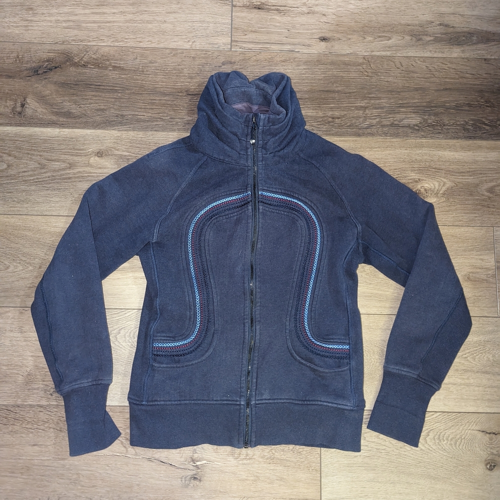Lululemon Scuba Sweater Navy Blue Zip-Up Hoodie with Embroidered Accents